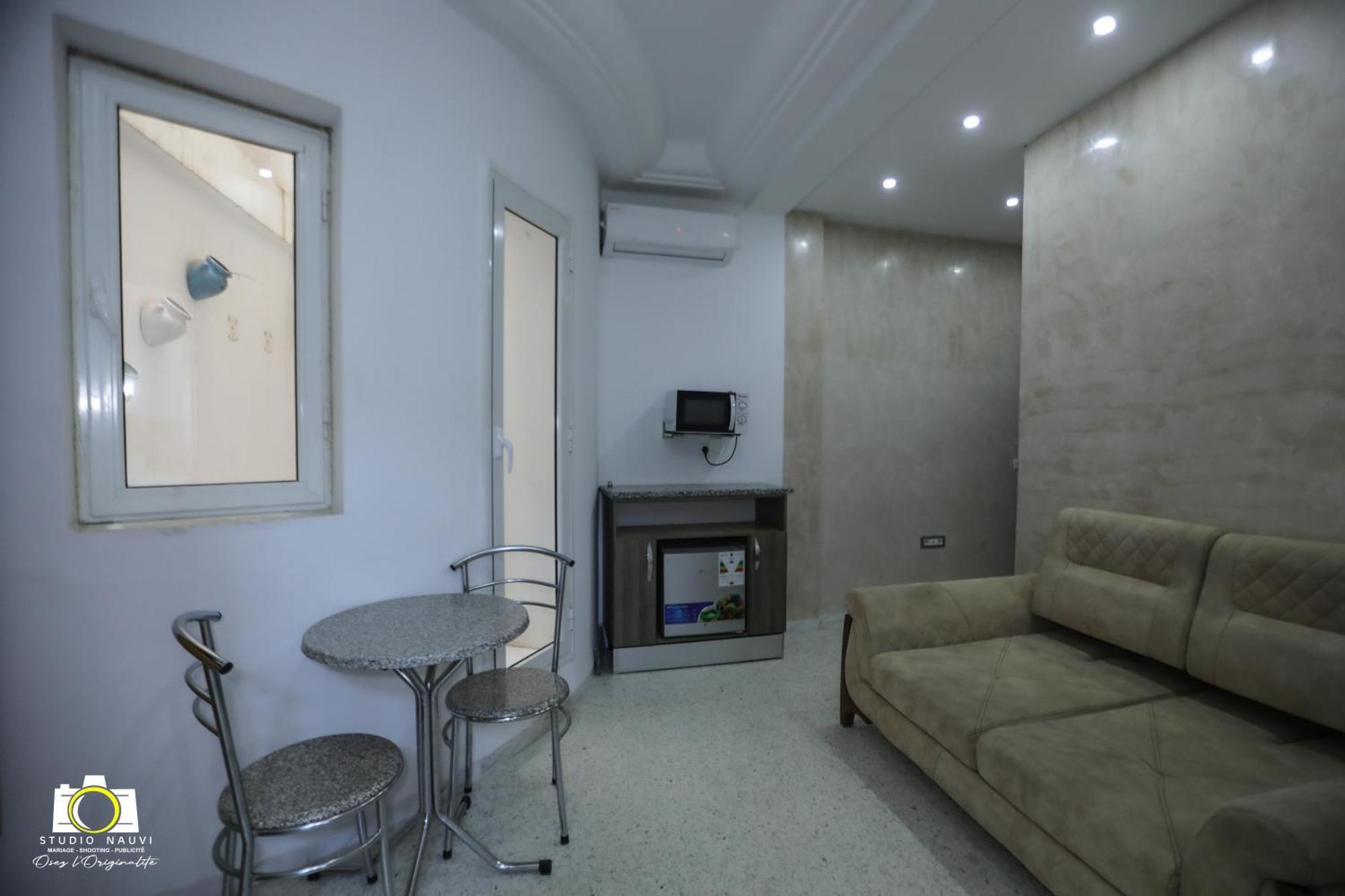 Immeuble Gazbar Apartment Gabes ภายนอก รูปภาพ