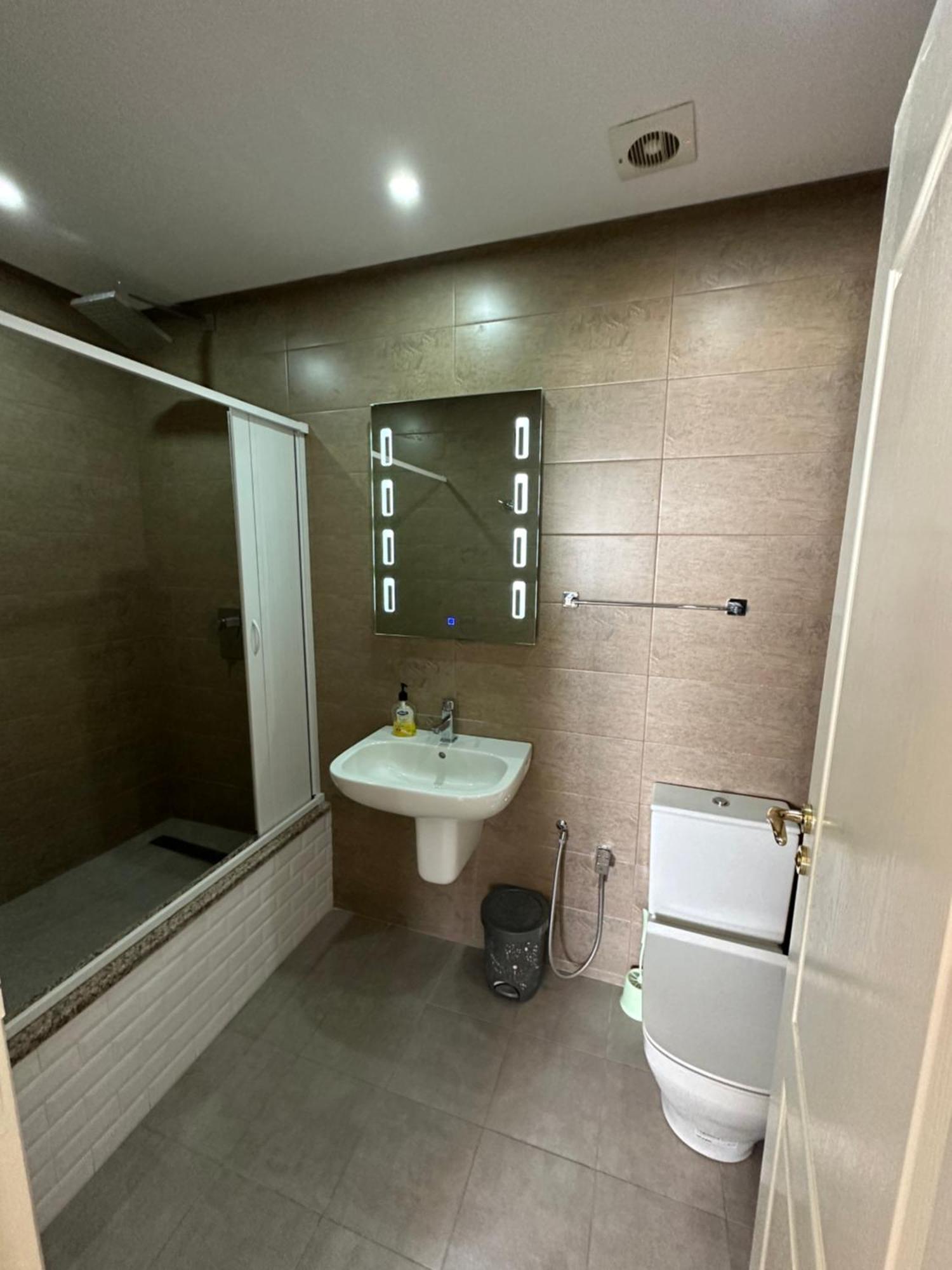 Immeuble Gazbar Apartment Gabes ภายนอก รูปภาพ